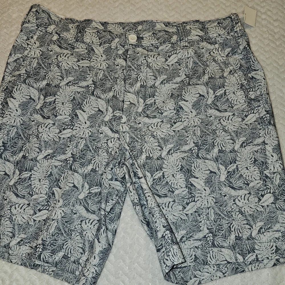 Gray And Blue  Leaf Print Pants